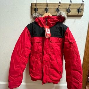 Brand new north face jacket unisex. Suitable for men xs size or women medium